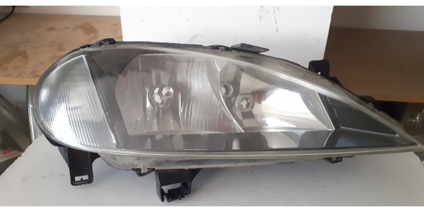 RENAULT MEGANE 1 SAĞ (99/03) HALOJEN MAKYAJLI